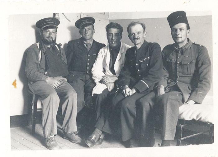 Personnel radio et météo de Francazal en 1944